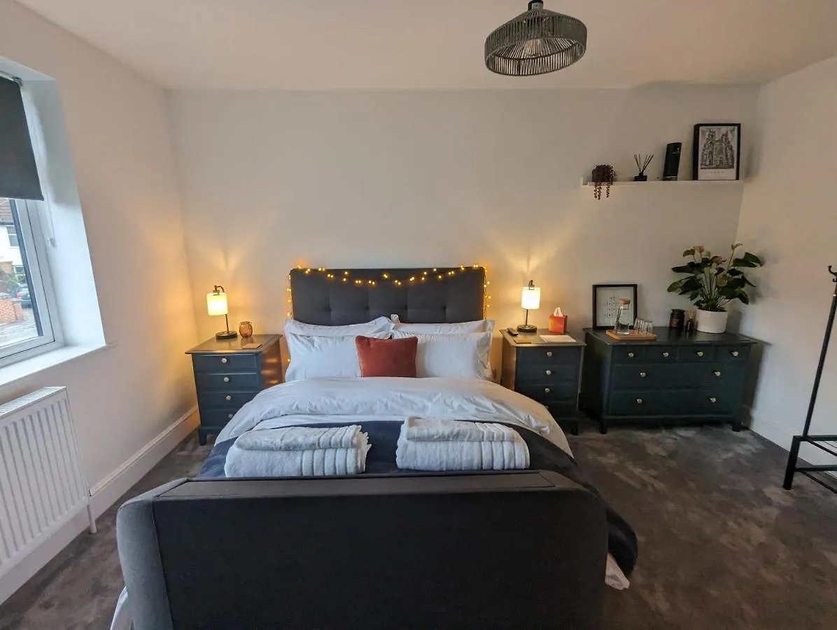 Проживание в семье 2 X Double Rooms - 2 X Free Off Street Parking Spaces Йорк Великобритания